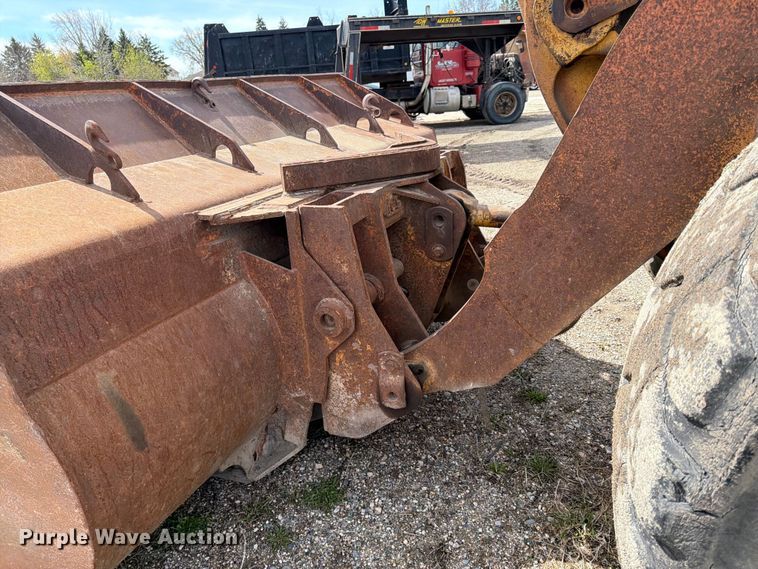image for item FK0124 1986 Caterpillar 950B wheel loader