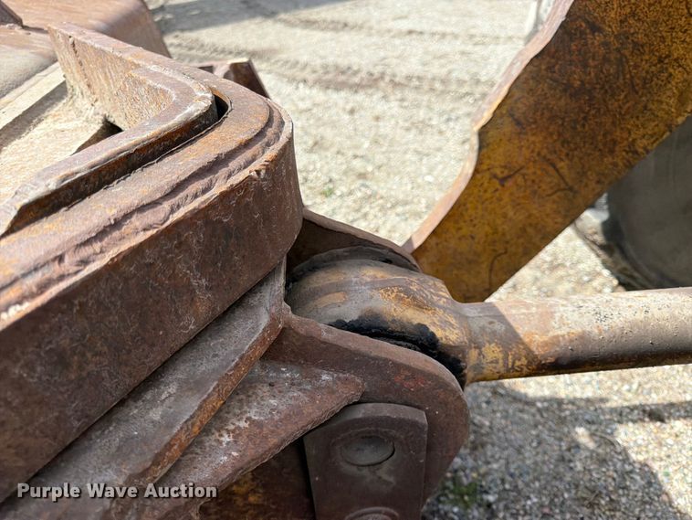 image for item FK0124 1986 Caterpillar 950B wheel loader