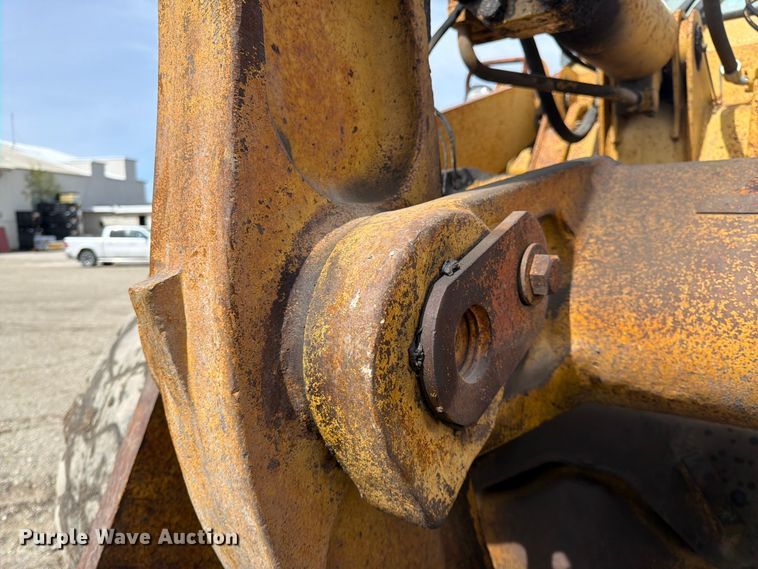 image for item FK0124 1986 Caterpillar 950B wheel loader