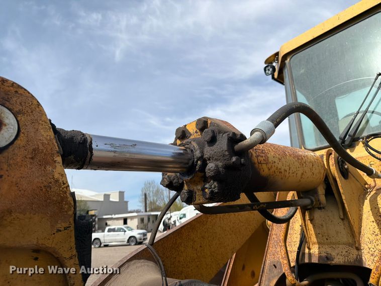 image for item FK0124 1986 Caterpillar 950B wheel loader