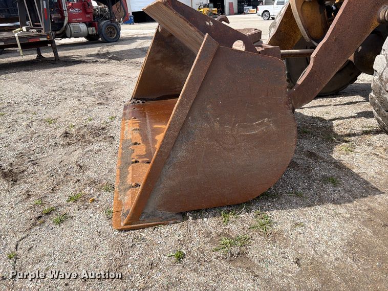 image for item FK0124 1986 Caterpillar 950B wheel loader