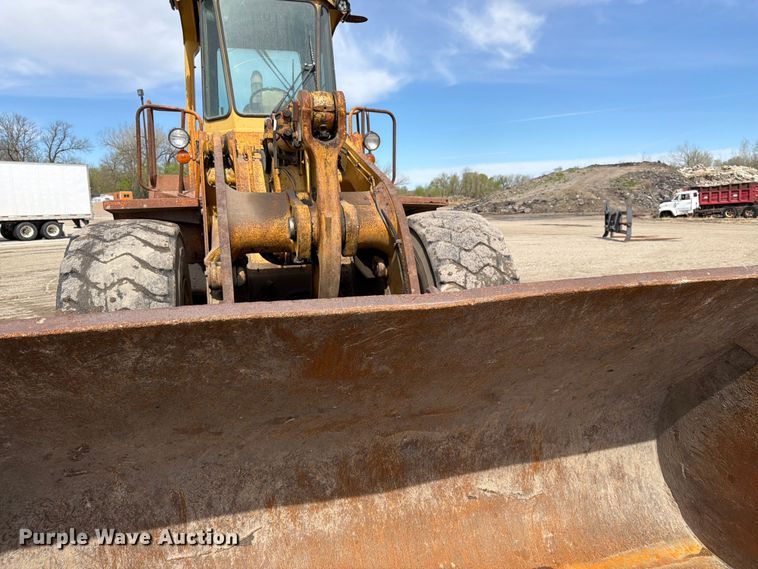 image for item FK0124 1986 Caterpillar 950B wheel loader