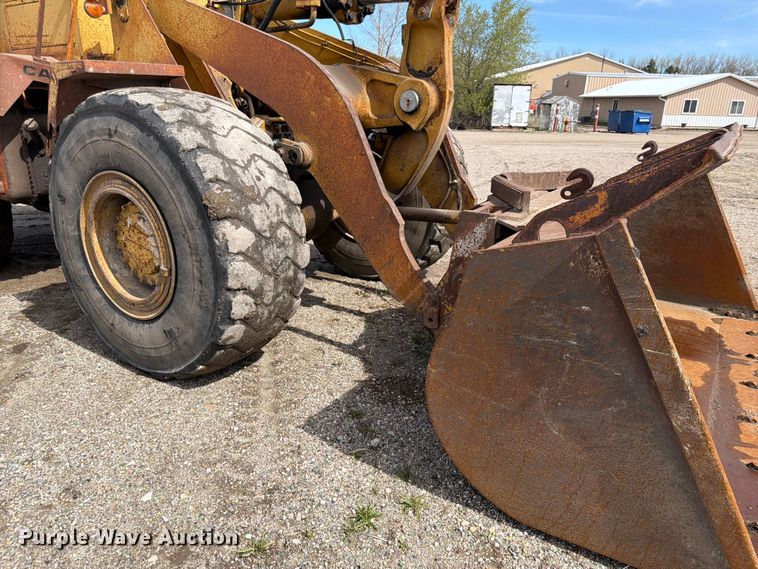 image for item FK0124 1986 Caterpillar 950B wheel loader