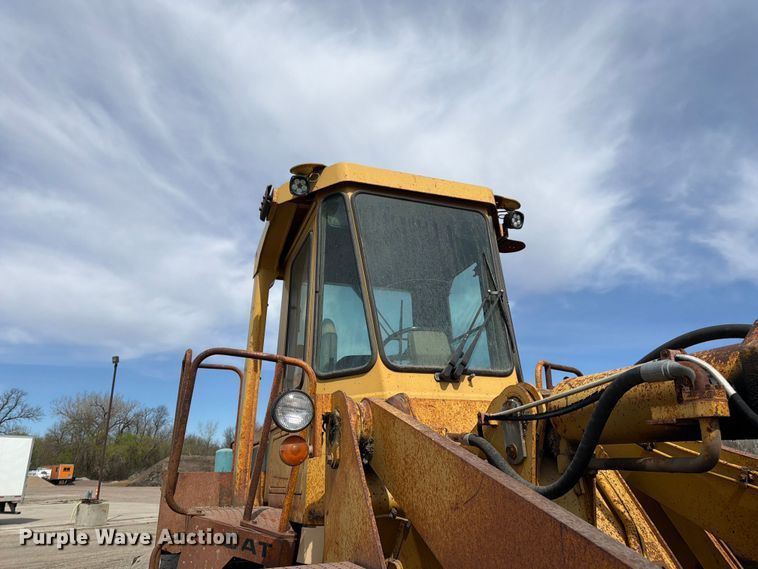 image for item FK0124 1986 Caterpillar 950B wheel loader