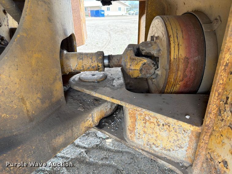 image for item FK0124 1986 Caterpillar 950B wheel loader