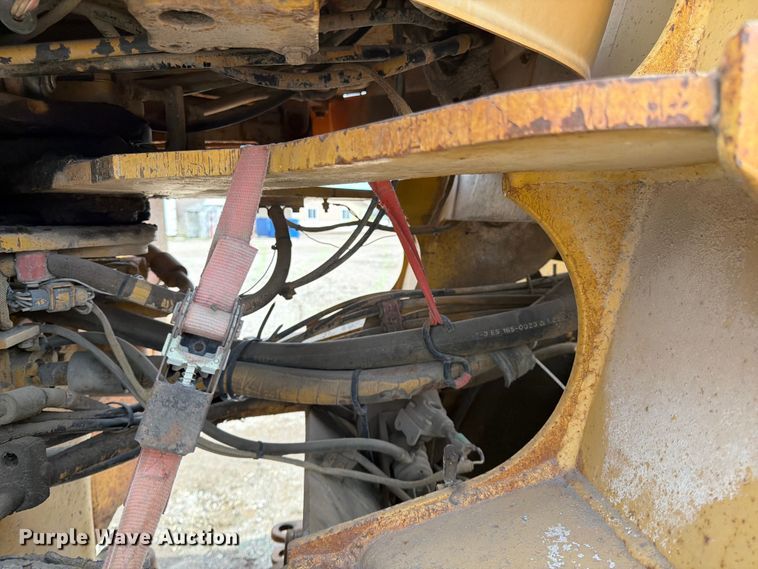 image for item FK0124 1986 Caterpillar 950B wheel loader