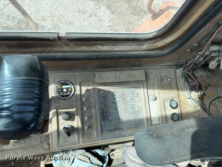 image for item FK0124 1986 Caterpillar 950B wheel loader