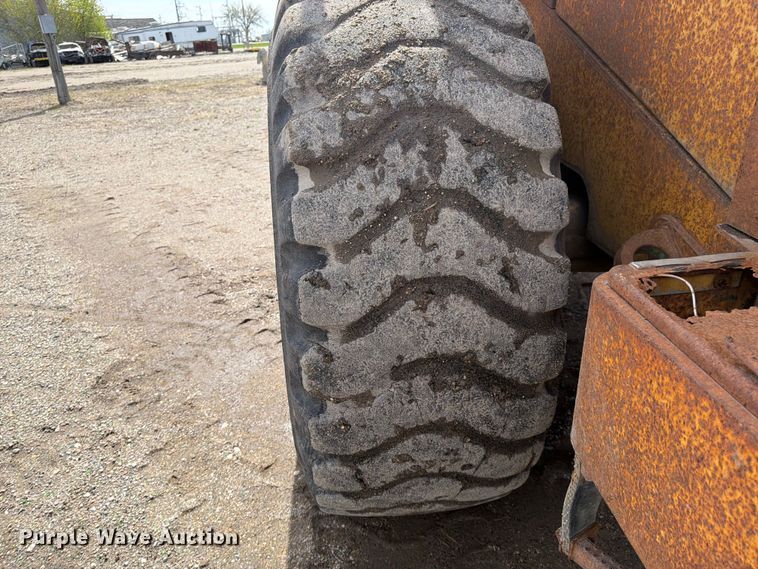 image for item FK0124 1986 Caterpillar 950B wheel loader