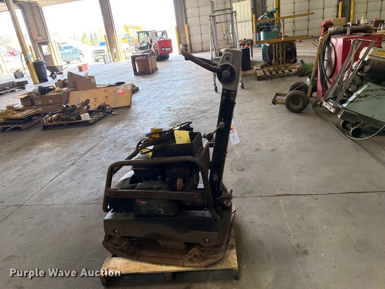 image for item FK0131 Plate compactor