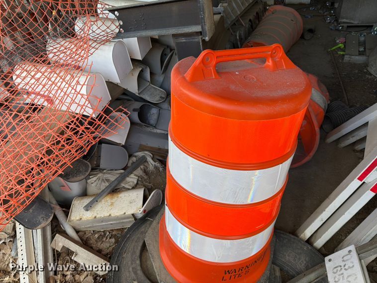 image for item FK0136 Road safety equipment