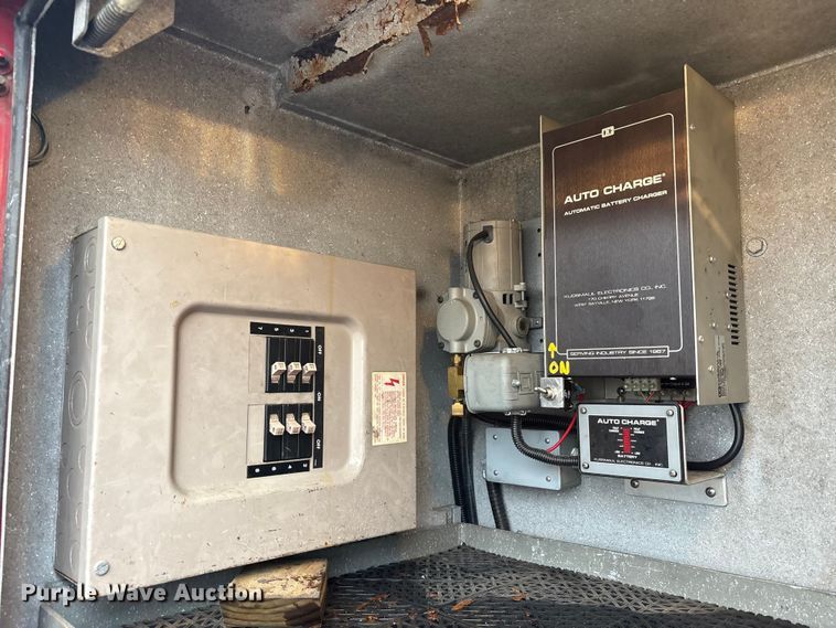 image for item FK1398 1995 Pierce pumper fire truck