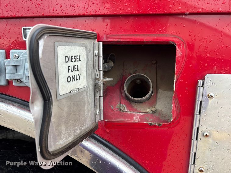 image for item FK1398 1995 Pierce pumper fire truck