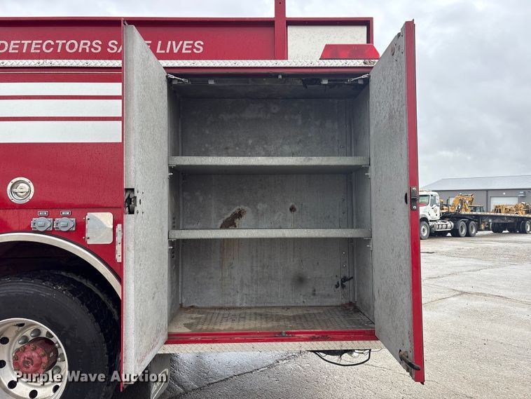 image for item FK1398 1995 Pierce pumper fire truck