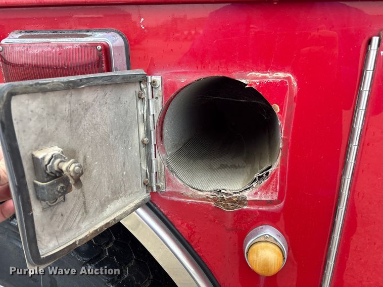 image for item FK1398 1995 Pierce pumper fire truck