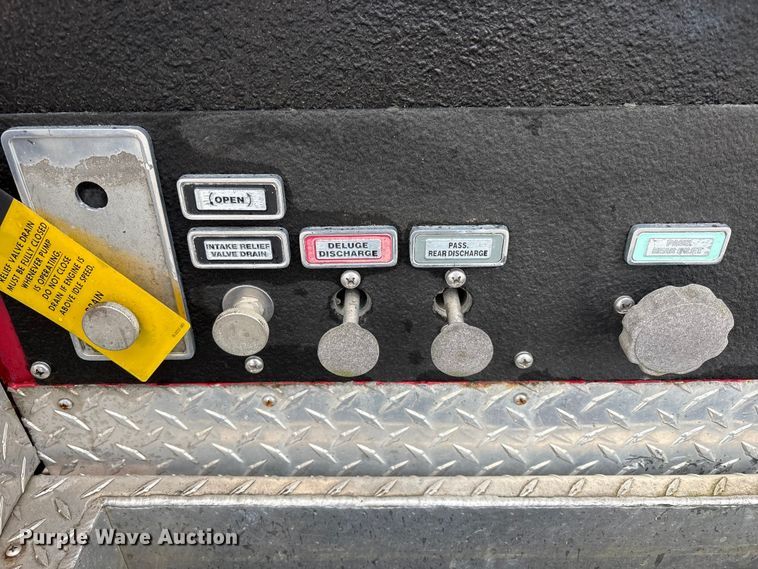 image for item FK1398 1995 Pierce pumper fire truck