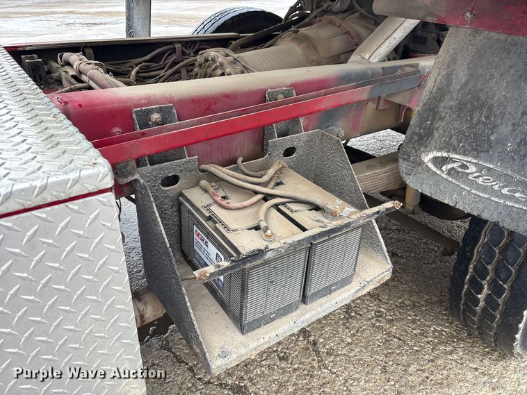 image for item FK1398 1995 Pierce pumper fire truck