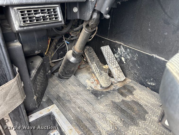 image for item FK1398 1995 Pierce pumper fire truck