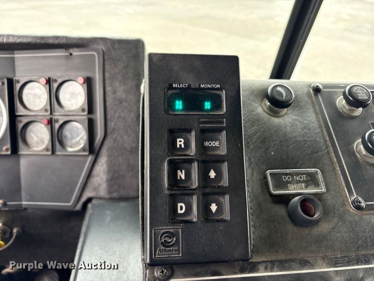 image for item FK1398 1995 Pierce pumper fire truck