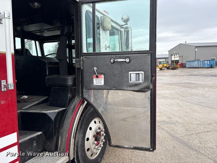 image for item FK1398 1995 Pierce pumper fire truck