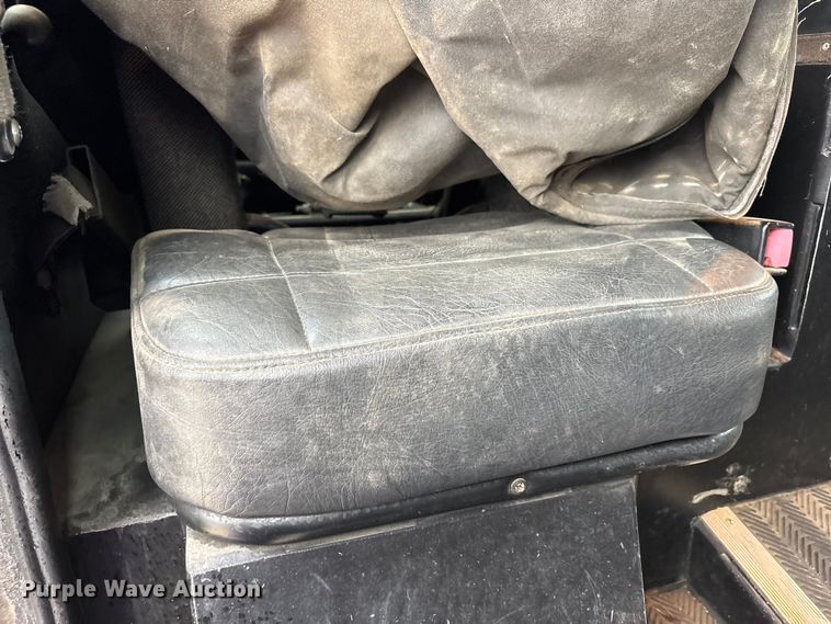 image for item FK1398 1995 Pierce pumper fire truck