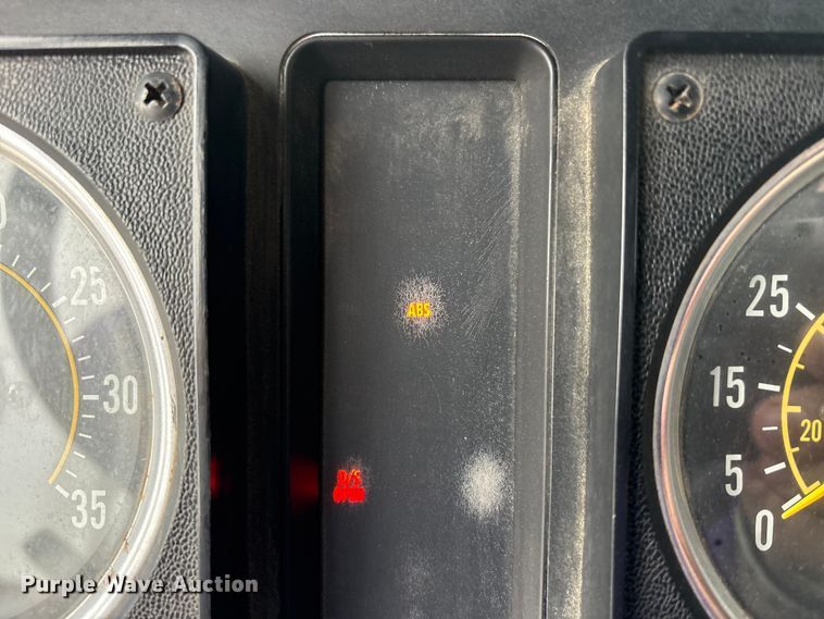 image for item FK1398 1995 Pierce pumper fire truck