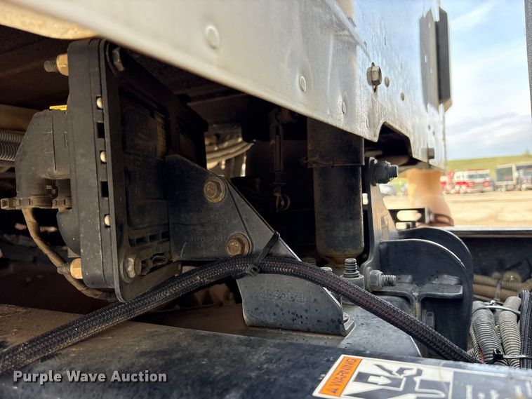 image for item FK1399 2020 Peterbilt 567 sewer jetter truck