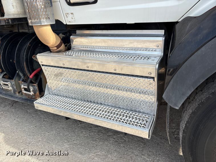 image for item FK1399 2020 Peterbilt 567 sewer jetter truck