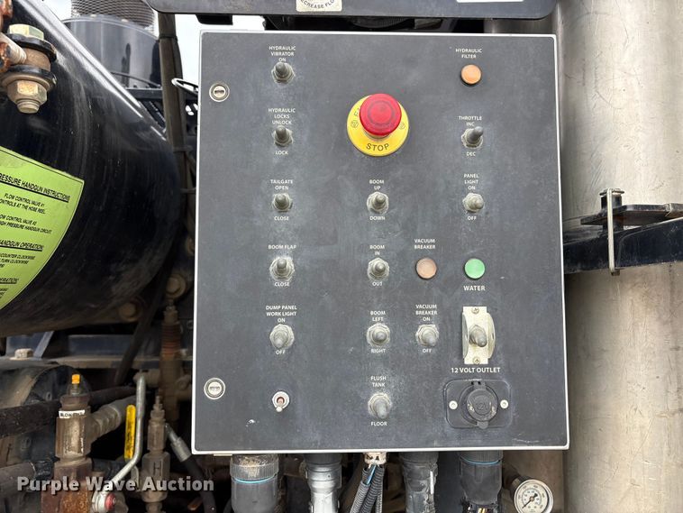 image for item FK1399 2020 Peterbilt 567 sewer jetter truck