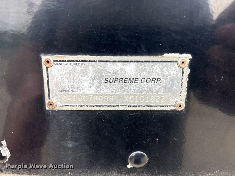 image for item FK1400 2000 International 4900 fuel / lube truck
