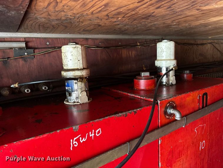 image for item FK1400 2000 International 4900 fuel / lube truck