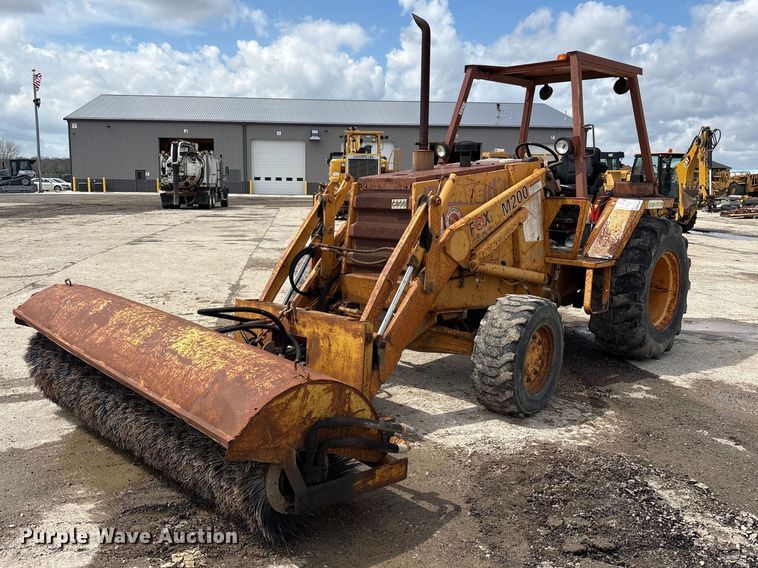 image for item FK1401 1993 Case 480F MFWD tractor