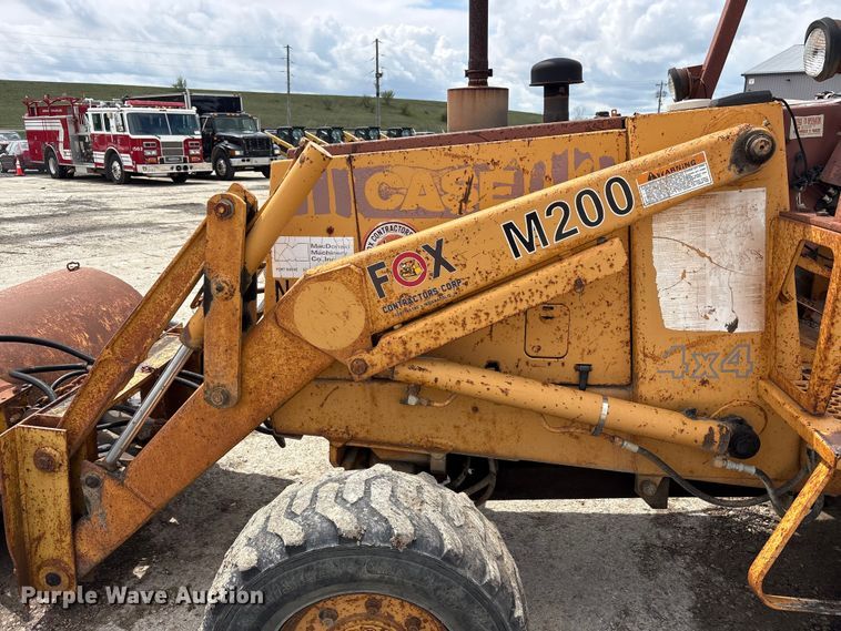 image for item FK1401 1993 Case 480F MFWD tractor