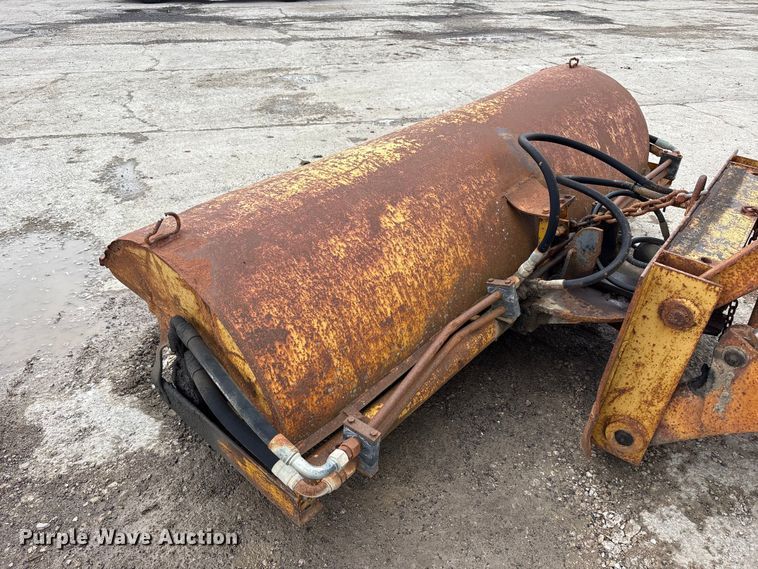 image for item FK1401 1993 Case 480F MFWD tractor