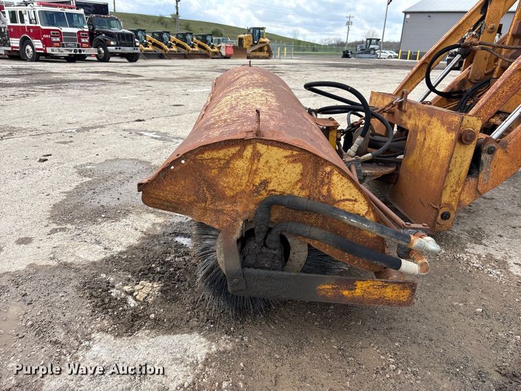 image for item FK1401 1993 Case 480F MFWD tractor