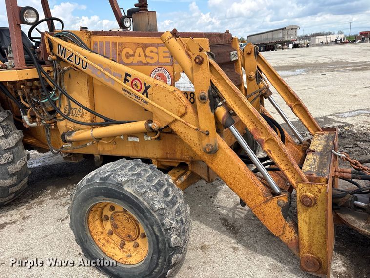 image for item FK1401 1993 Case 480F MFWD tractor