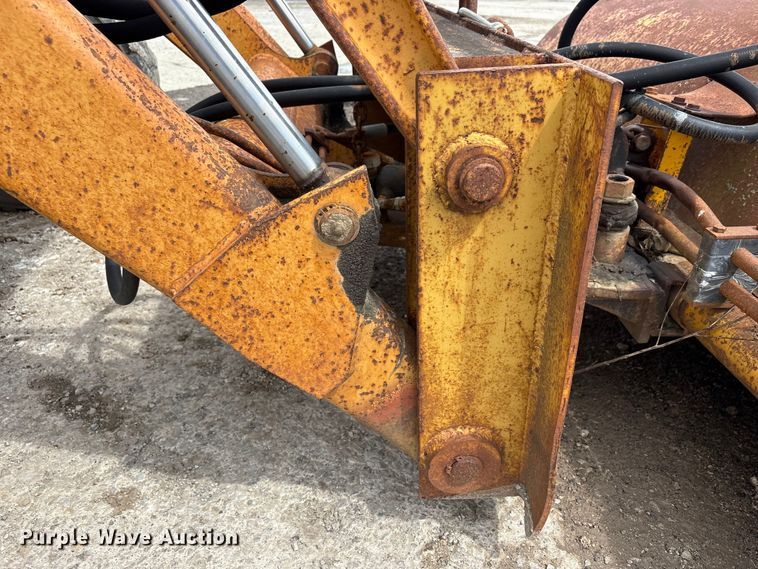 image for item FK1401 1993 Case 480F MFWD tractor