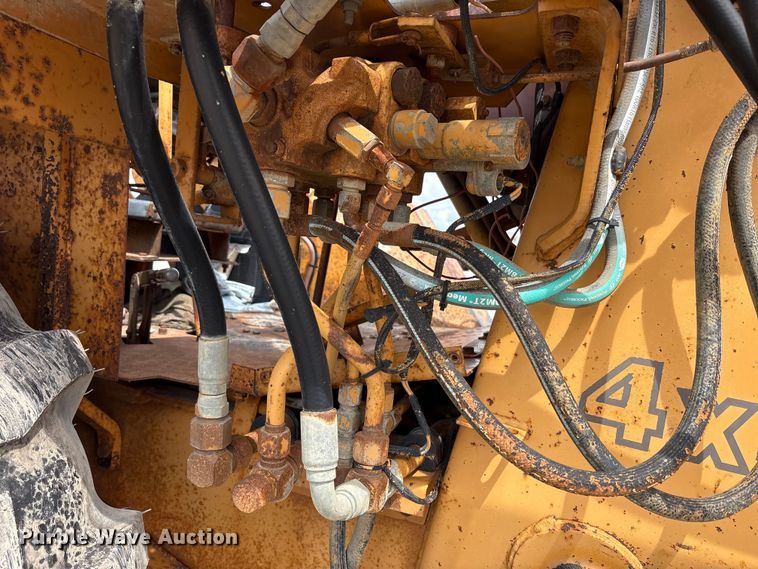 image for item FK1401 1993 Case 480F MFWD tractor