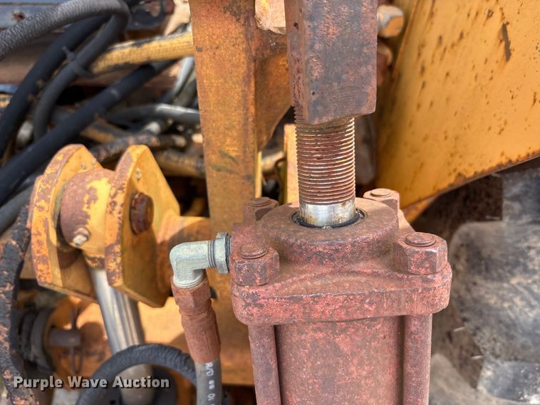 image for item FK1401 1993 Case 480F MFWD tractor