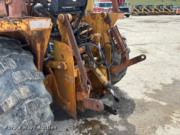 image for item FK1401 1993 Case 480F MFWD tractor