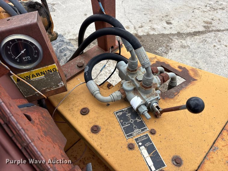 image for item FK1401 1993 Case 480F MFWD tractor