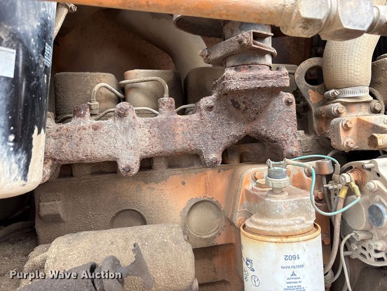 image for item FK1401 1993 Case 480F MFWD tractor