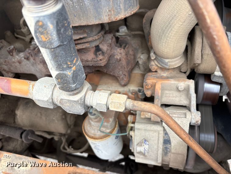 image for item FK1401 1993 Case 480F MFWD tractor