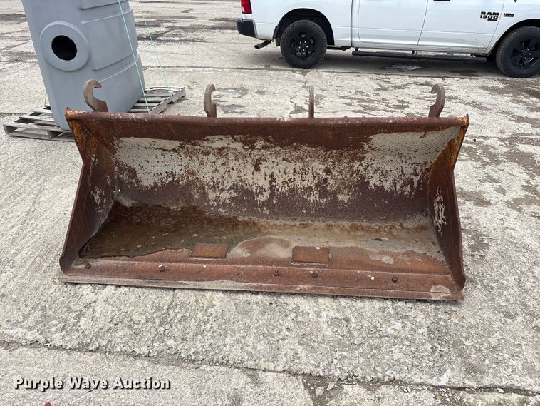 image for item FK1401 1993 Case 480F MFWD tractor