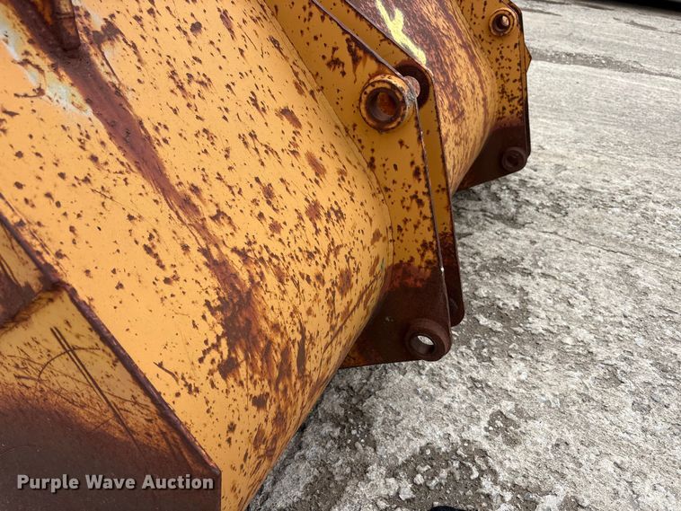 image for item FK1401 1993 Case 480F MFWD tractor