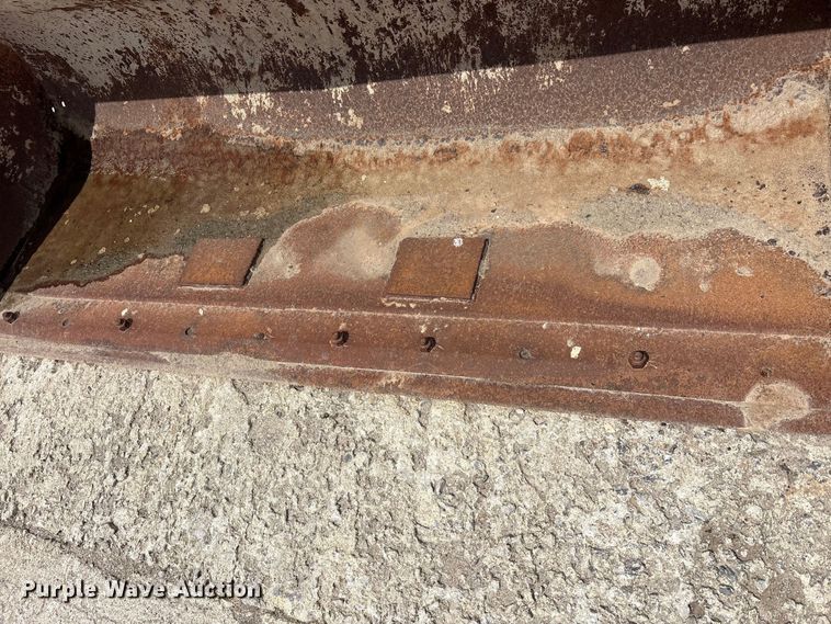 image for item FK1401 1993 Case 480F MFWD tractor