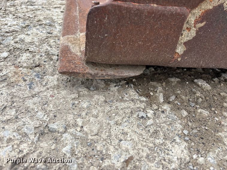 image for item FK1401 1993 Case 480F MFWD tractor