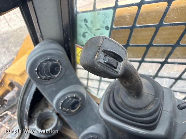 image for item FK1402 2019 Caterpillar 289D tracked skid steer loader