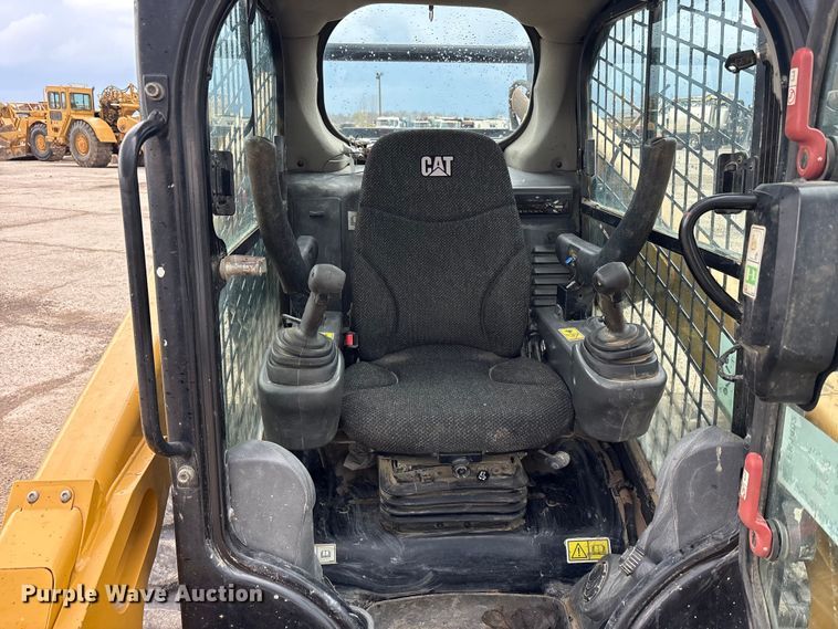 image for item FK1402 2019 Caterpillar 289D tracked skid steer loader