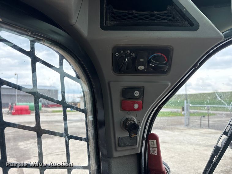 image for item FK1404 2019 Caterpillar 289D tracked skid steer loader