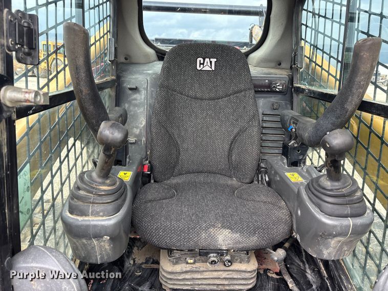 image for item FK1405 2019 Caterpillar 289D tracked skid steer loader